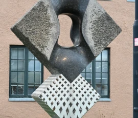 Foto aus „Die E10 im Regen: Von mystischen Momenten, Dauerbaustellen und Fiskekaker-Burgern vom Assistenzsystem“