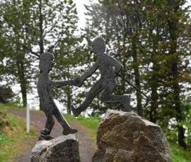 Foto aus „Die E10 im Regen: Von mystischen Momenten, Dauerbaustellen und Fiskekaker-Burgern vom Assistenzsystem“