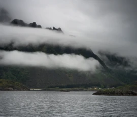 Foto aus „50 Shades of Trollfjord-Grey: Orcas im Wellengang und der große Instagram-Fußballfeld-Fail!“