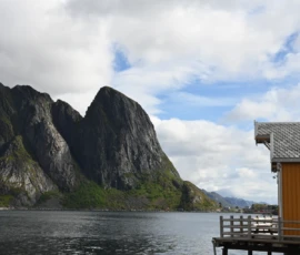 Foto aus „Hey Wickie, Auge in Auge mit dem Drachen und das Panorama-Paradoxon: Sind wir im Liliput-Haus die Aussicht oder haben wir sie?“