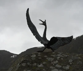 Foto aus „Hey Wickie, Auge in Auge mit dem Drachen und das Panorama-Paradoxon: Sind wir im Liliput-Haus die Aussicht oder haben wir sie?“
