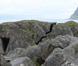 Foto aus „Hey Wickie, Auge in Auge mit dem Drachen und das Panorama-Paradoxon: Sind wir im Liliput-Haus die Aussicht oder haben wir sie?“