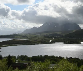 Foto aus „Hey Wickie, Auge in Auge mit dem Drachen und das Panorama-Paradoxon: Sind wir im Liliput-Haus die Aussicht oder haben wir sie?“