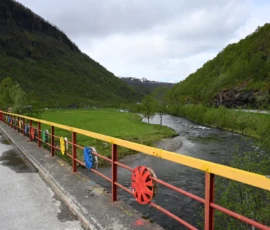 Foto aus „Der Spion, der das Rentier traf: Unser Weg über das Teufelsgebiss ins Bond-Schurkenversteck“