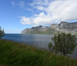 Foto aus „Der Spion, der das Rentier traf: Unser Weg über das Teufelsgebiss ins Bond-Schurkenversteck“