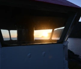 Foto aus „Husøy um Mitternacht: Warum James Bond auf dieser Schurkeninsel eine Sonnenbrille braucht“