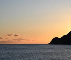 Foto aus „Husøy um Mitternacht: Warum James Bond auf dieser Schurkeninsel eine Sonnenbrille braucht“
