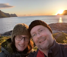 Foto aus „Husøy um Mitternacht: Warum James Bond auf dieser Schurkeninsel eine Sonnenbrille braucht“