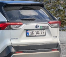Foto aus „Der Spion, der das Rentier traf: Unser Weg über das Teufelsgebiss ins Bond-Schurkenversteck“