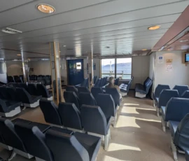 Foto aus „„Liebesgrüße vom Fjellheisen: Leben und sterben lassen in der Gondel“ und „Moxy-Royale: Ein Quantum Postkarten-Hoffnung““