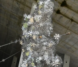 Foto aus „Zwischen Höhenflug am Holmenkollen und Paris-Panik in Oslo: Das Doppelrot- und Klinken-Mysterium“