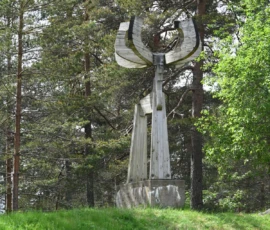 Foto aus „Zwischen Höhenflug am Holmenkollen und Paris-Panik in Oslo: Das Doppelrot- und Klinken-Mysterium“