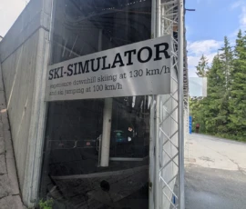 Foto aus „Zwischen Höhenflug am Holmenkollen und Paris-Panik in Oslo: Das Doppelrot- und Klinken-Mysterium“