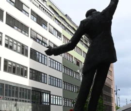 Foto aus „Zwischen Regenschauer und Hitzekollaps: Unser Finale in Oslo (und die Sehnsucht nach der traditionellen Flughafen-Wurschtsemmel)“