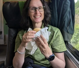 Foto aus „5.000 Fotos im Gepäck, Wurschtsemmel-Gesichter und endlich wieder Dunkelheit beim Schlafen!“