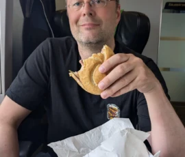 Foto aus „5.000 Fotos im Gepäck, Wurschtsemmel-Gesichter und endlich wieder Dunkelheit beim Schlafen!“